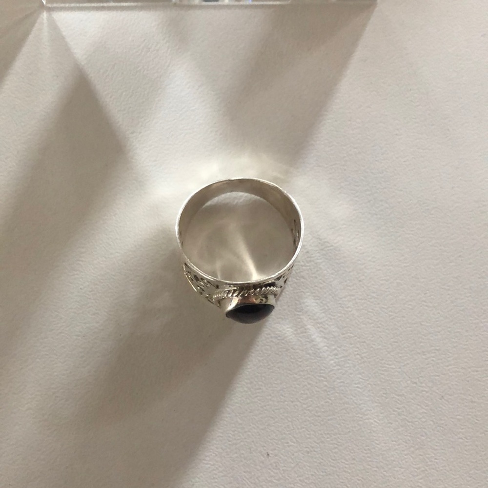 Amethyst Colored Stone Ring - image 8